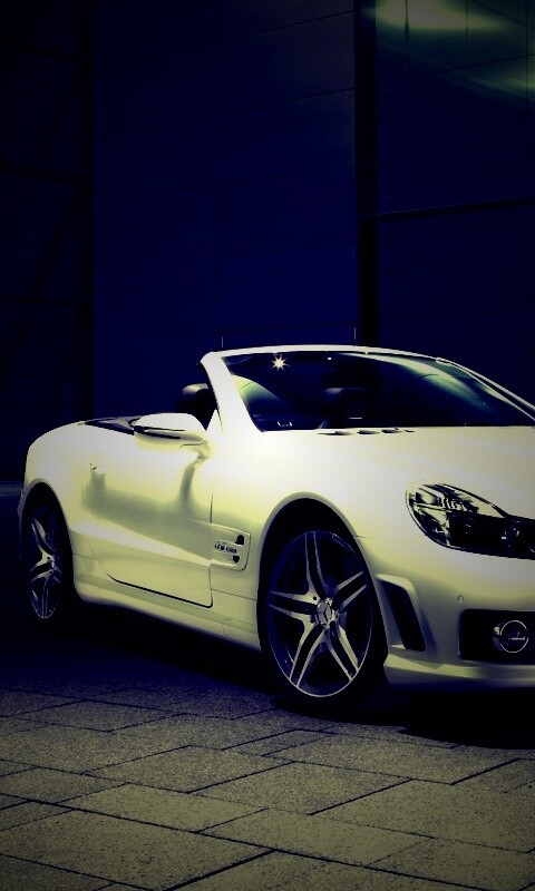 Белый мерседес с открытым верхом обои