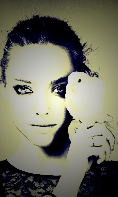 Девушка и попугай обои