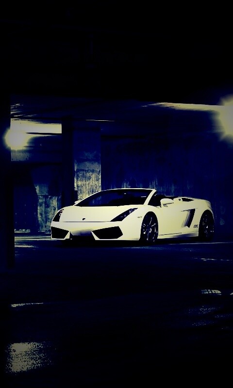 Ламборджини на подземной парковке обои