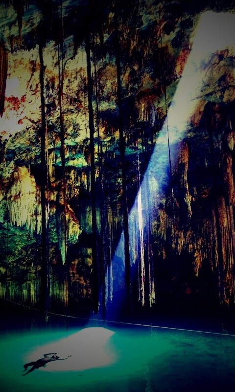 Пещера сталактитов обои