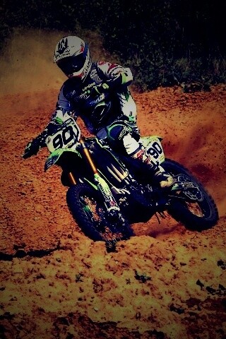 На мототреке обои