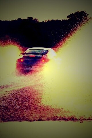 Брызги из под колес обои