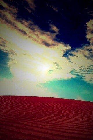 Облака над пустыней обои