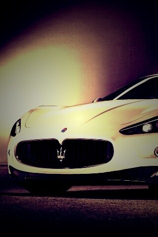 Белый Мазерати обои
