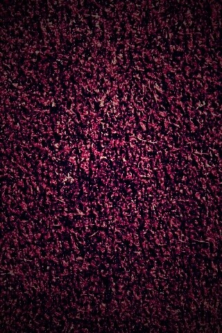 Бордовый ковролин обои