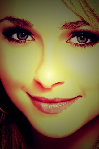 Лицо красавицы обои