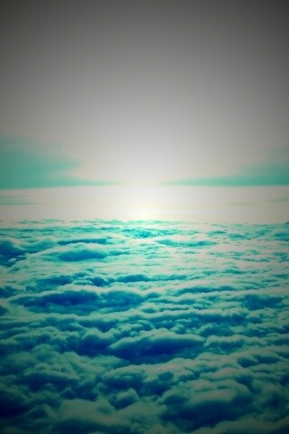 Над облаками обои