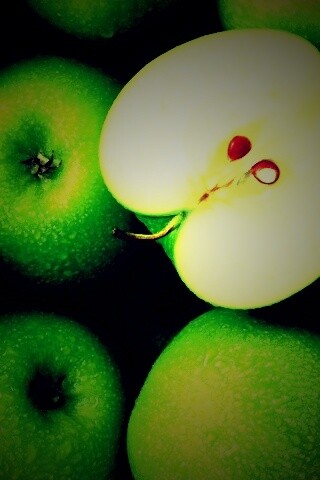 Вкусные свежие яблоки обои