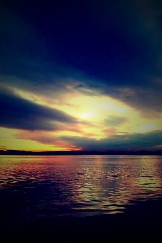 Живописное озеро обои