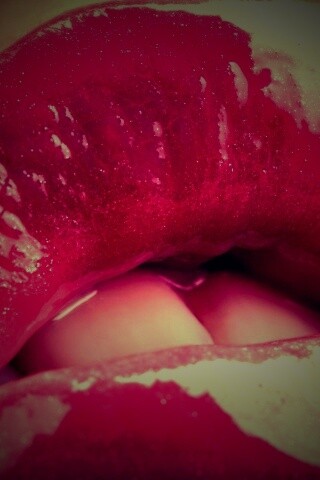 Губы с блеском обои