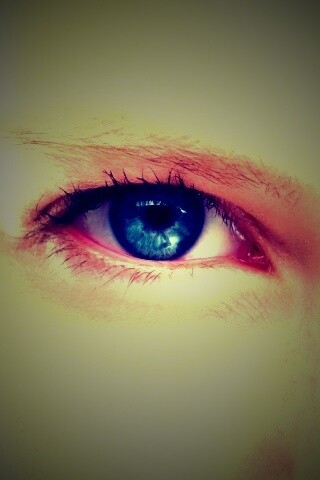 Она смотрит на тебя обои