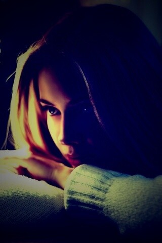 Задумалась обои