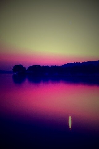 Сумерки над озером обои