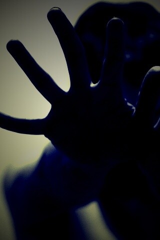 Руки тянутся к тебе обои