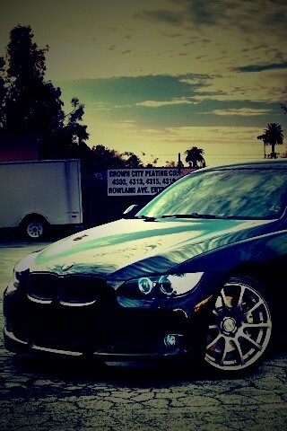 Чёрный БМВ обои