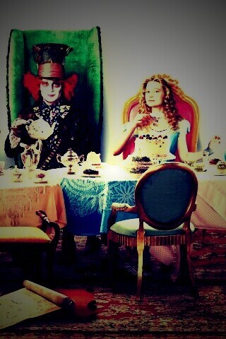 Чай в стране чудес обои