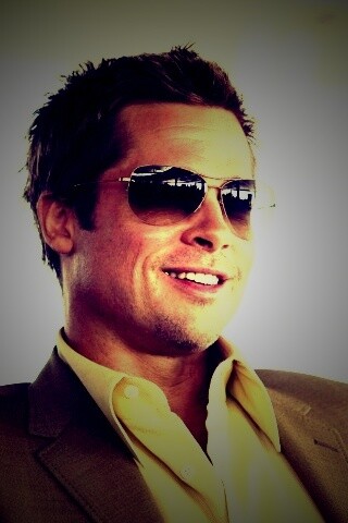 Брэд Питт в очках обои