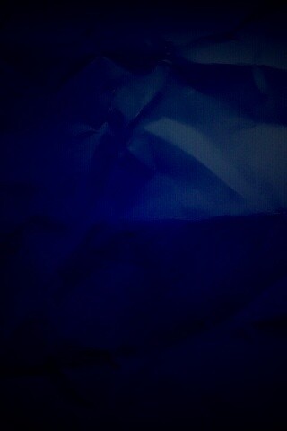 Темная мятая бумага обои