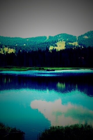 Горное озеро обои