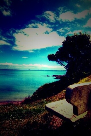 С видом на море обои