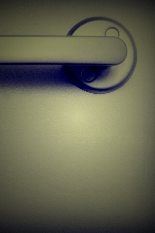 Дверная ручка обои