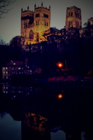 Даремский замок весной обои