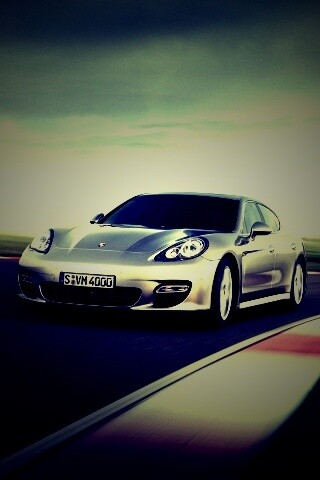 Автомобиль на треке обои