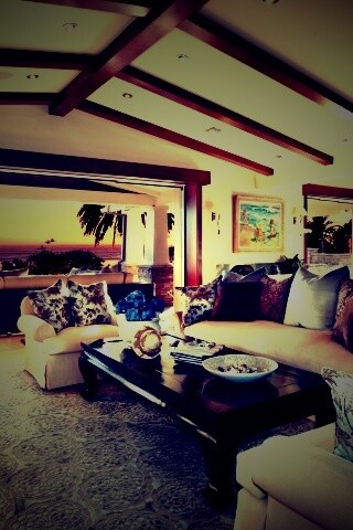 Уютная гостиная обои