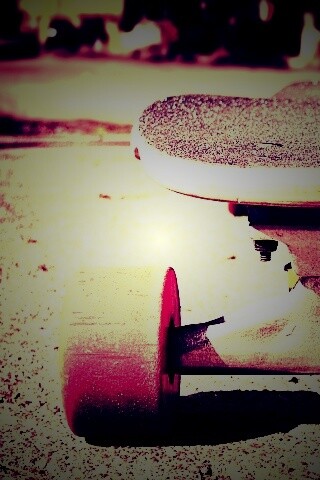 Скейтборд на солнце обои