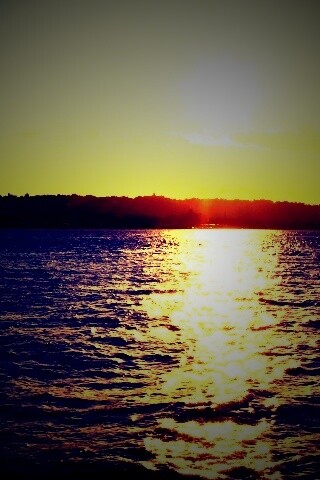 Красивое закатное озеро обои