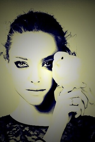 Девушка и попугай обои