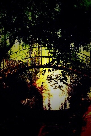 Живописный мостик обои