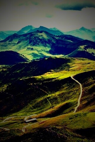 Извилистая горная дорога обои