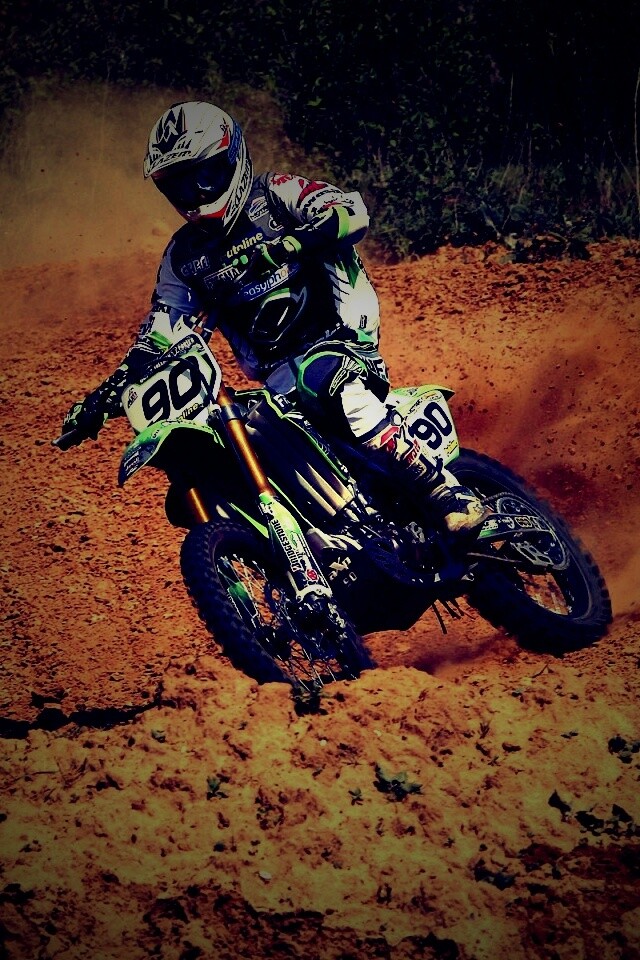 На мототреке обои