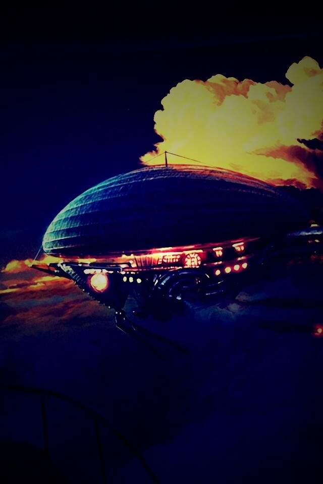 Инопланетный дирижабль обои