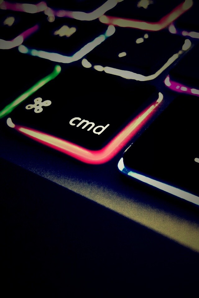 Разноцветная клава макбука обои