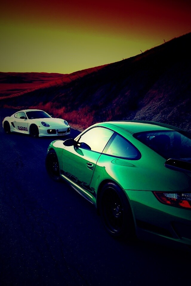 Два порша на горной дороге обои