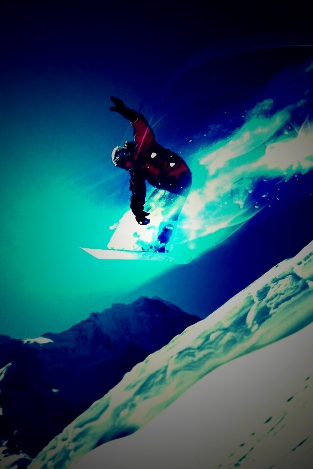 Сноубордист в прыжке обои