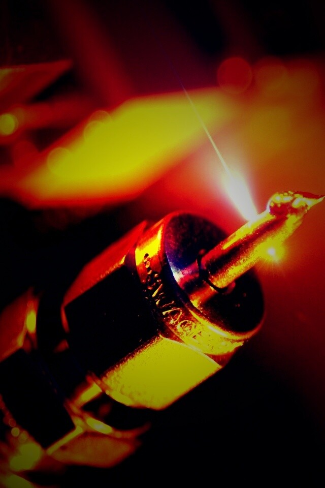 Лазерный резец обои