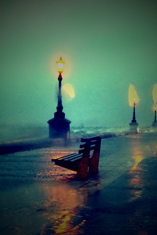 Набережная в ливень обои