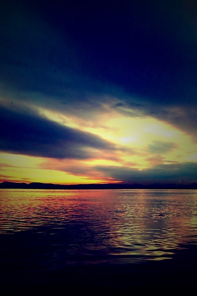 Живописное озеро обои