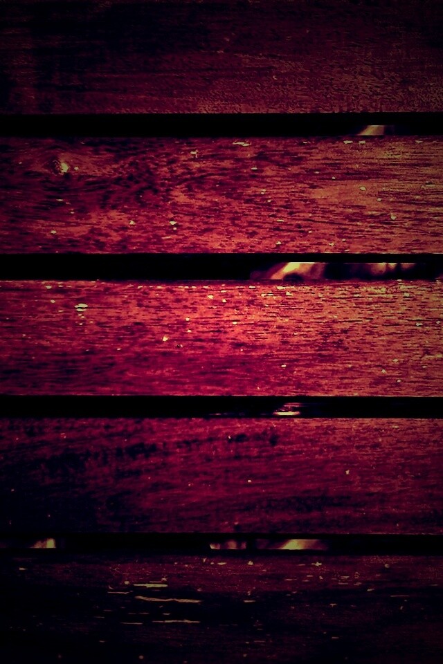 Щели между досок обои