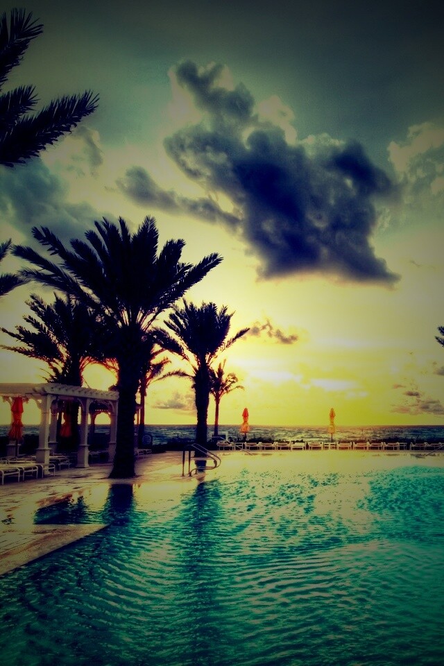 Бассейн обои