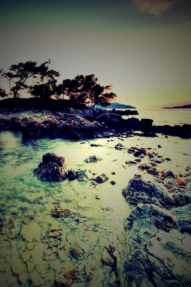 Каменный остров обои