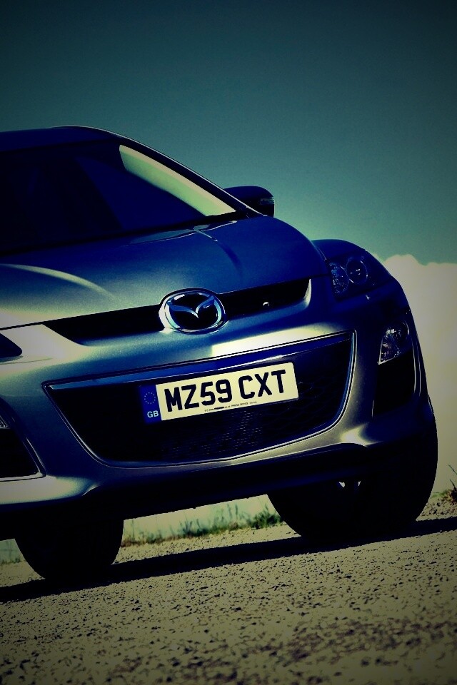 Кроссовер Mazda обои