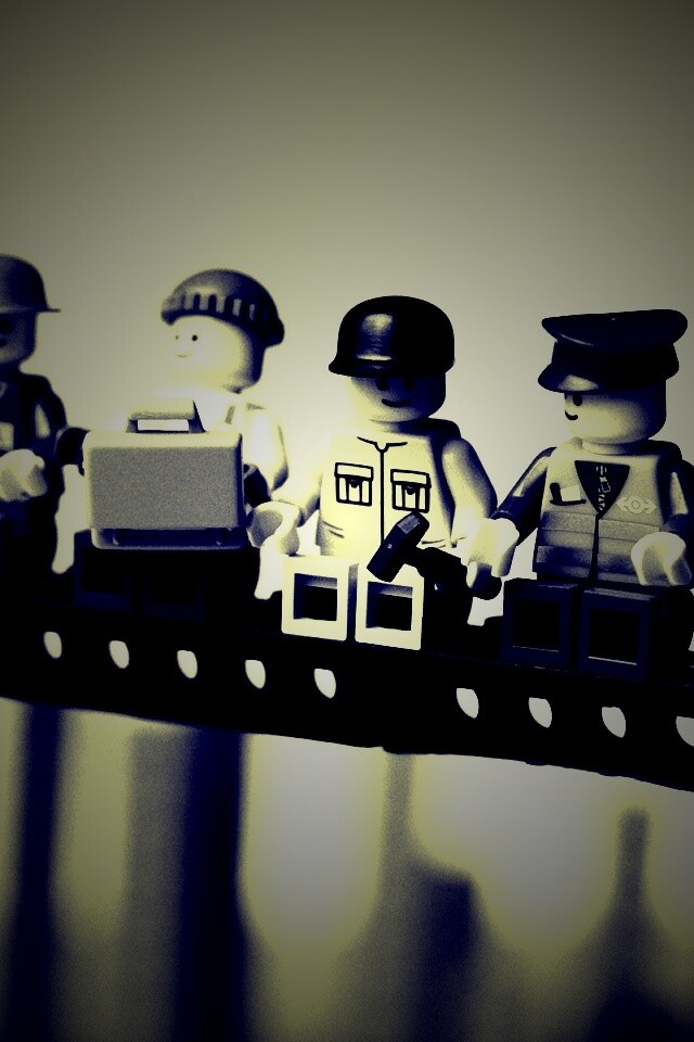 Lego строители обедают на балке обои