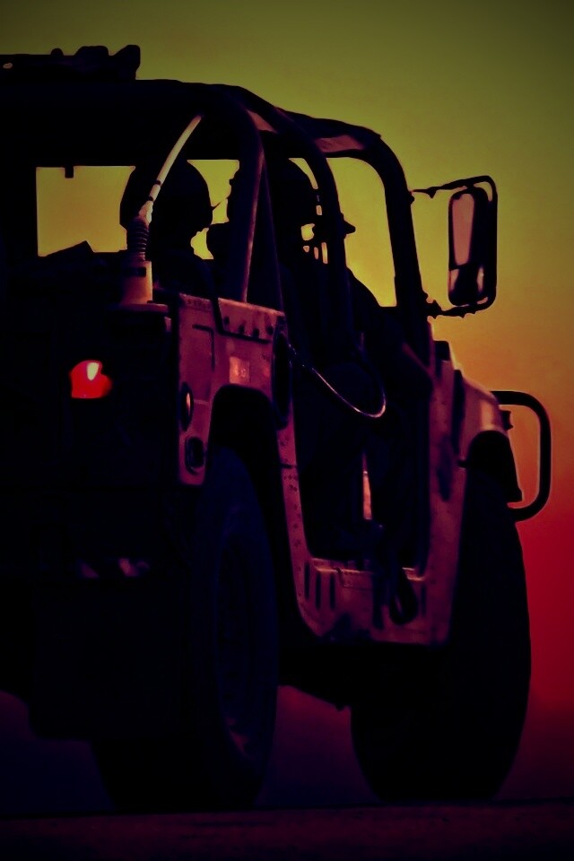 Военный Hammer обои