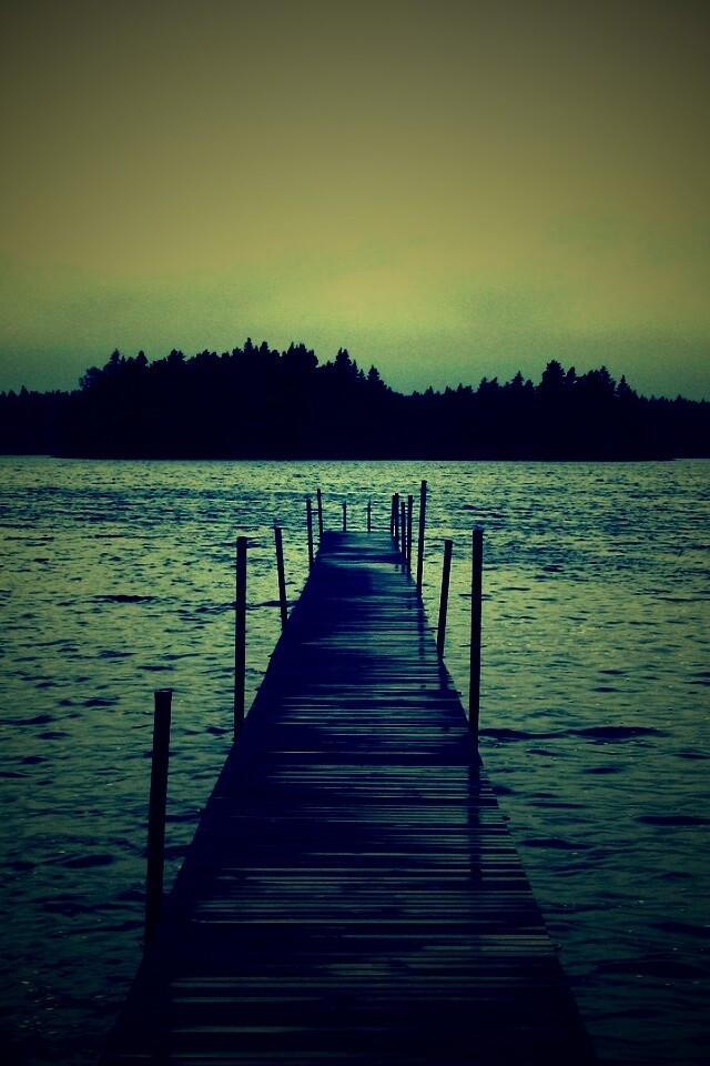 Причал на озере обои