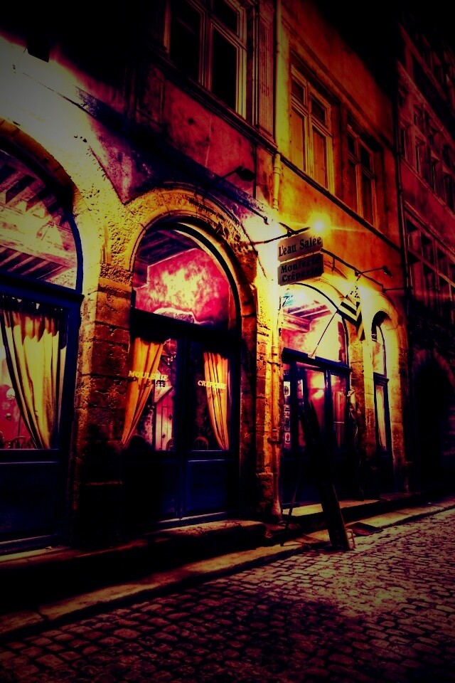 Ночная улочка обои