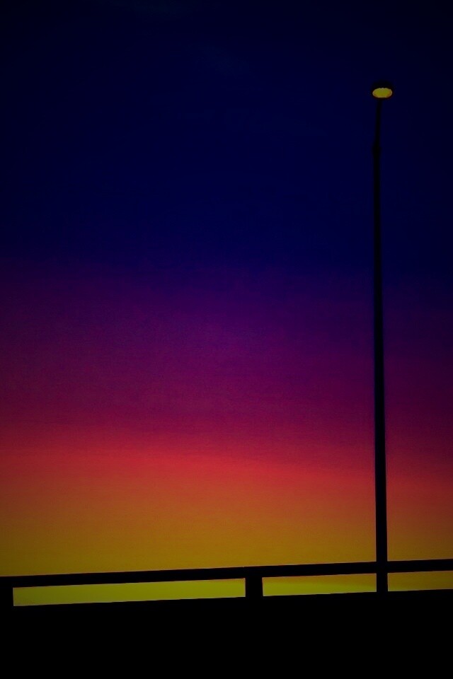 Одинокий фонарь обои